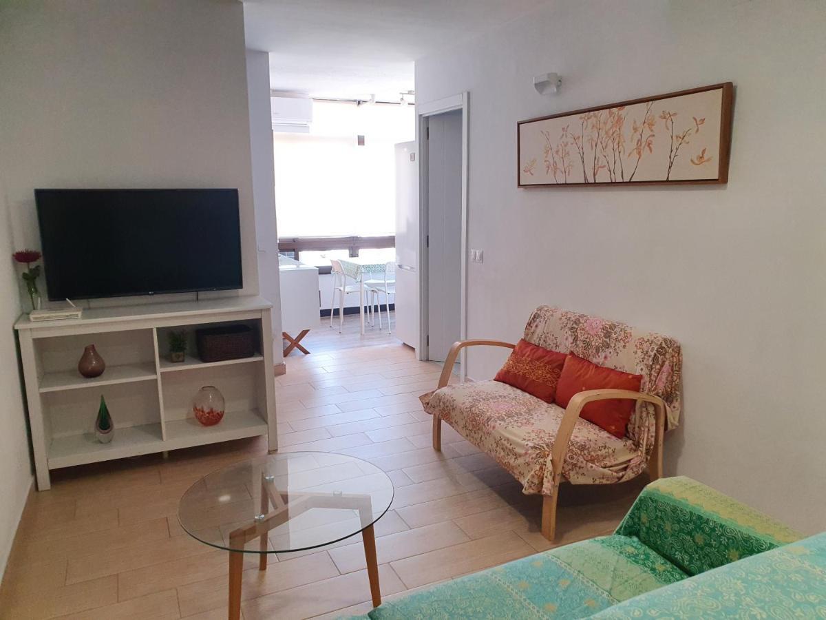 Apartamento Junto Al Puerto De Fuengirola Apartment Exterior photo