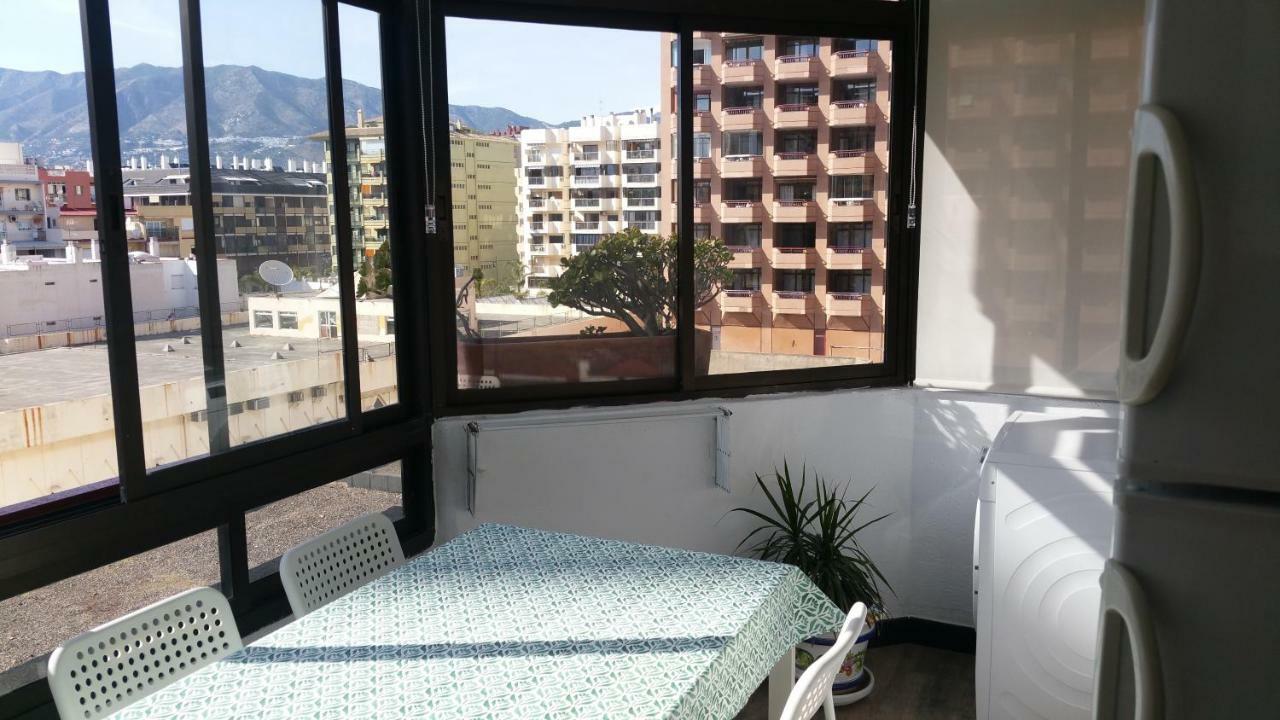Apartamento Junto Al Puerto De Fuengirola Apartment Exterior photo
