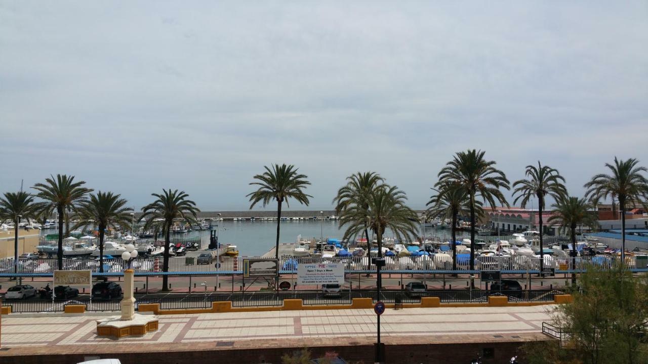 Apartamento Junto Al Puerto De Fuengirola Apartment Exterior photo
